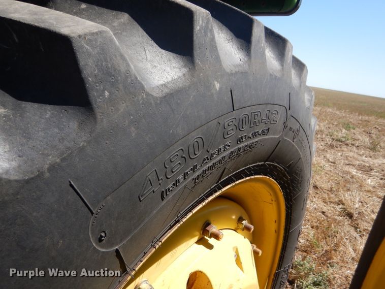 image for item GH9570 1990 John Deere 4755 tractor