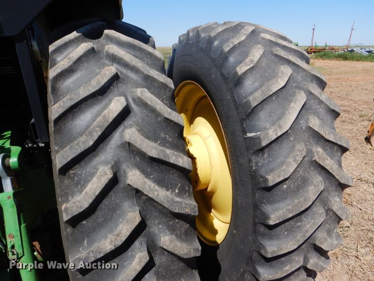 image for item GH9570 1990 John Deere 4755 tractor
