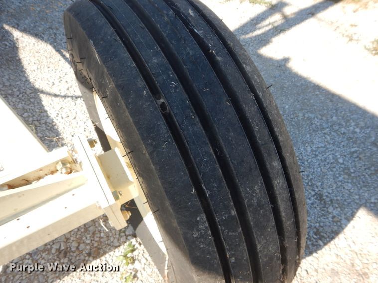 image for item DD6249 Farm King Y1370 auger