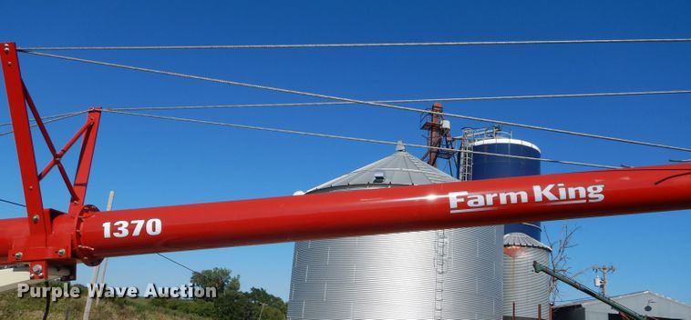 image for item DD6249 Farm King Y1370 auger