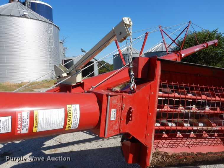 image for item DD6249 Farm King Y1370 auger