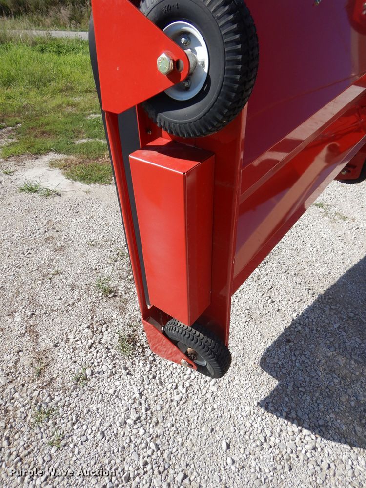 image for item DD6249 Farm King Y1370 auger