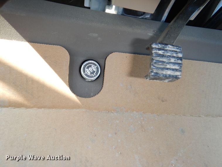 image for item DD6350 2018 John Deere 8370R MFWD tractor