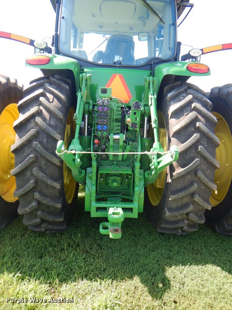 image for item DD6350 2018 John Deere 8370R MFWD tractor