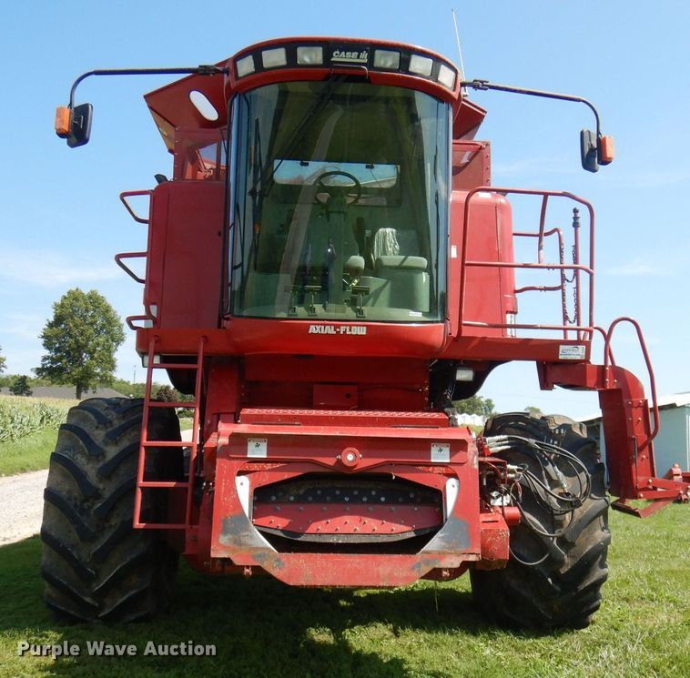 image for item DD6351 2006 Case IH 2377 Axial-Flow Hillco Sidehill RWA combine