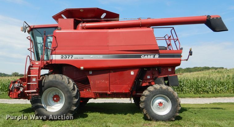 image for item DD6351 2006 Case IH 2377 Axial-Flow Hillco Sidehill RWA combine