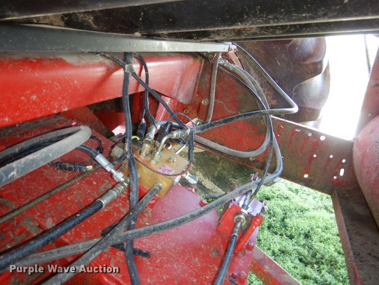 image for item DD6351 2006 Case IH 2377 Axial-Flow Hillco Sidehill RWA combine
