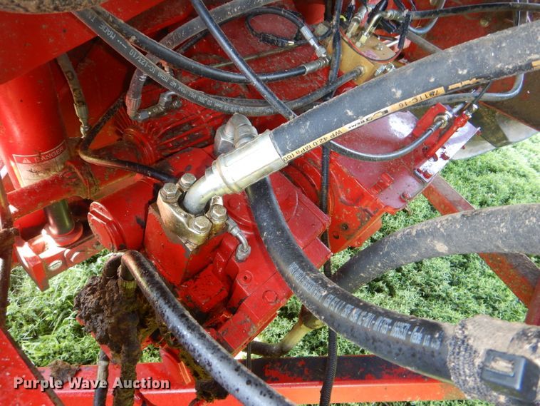 image for item DD6351 2006 Case IH 2377 Axial-Flow Hillco Sidehill RWA combine