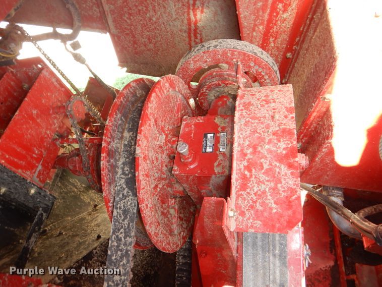 image for item DD6351 2006 Case IH 2377 Axial-Flow Hillco Sidehill RWA combine