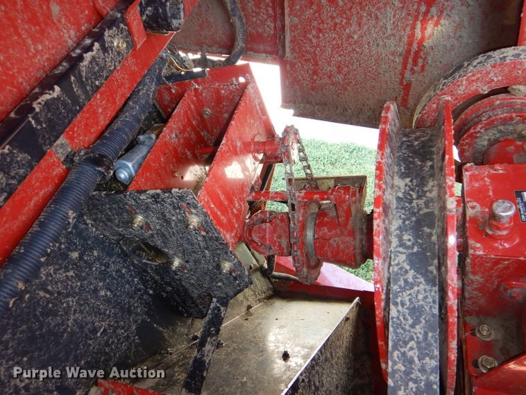 image for item DD6351 2006 Case IH 2377 Axial-Flow Hillco Sidehill RWA combine