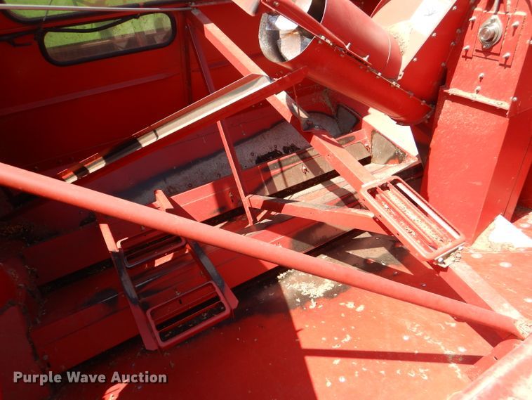image for item DD6351 2006 Case IH 2377 Axial-Flow Hillco Sidehill RWA combine