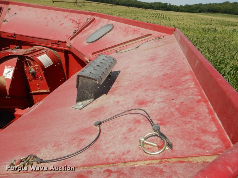 image for item DD6351 2006 Case IH 2377 Axial-Flow Hillco Sidehill RWA combine