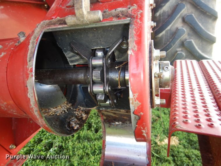 image for item DD6351 2006 Case IH 2377 Axial-Flow Hillco Sidehill RWA combine