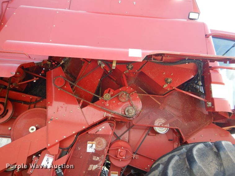 image for item DD6351 2006 Case IH 2377 Axial-Flow Hillco Sidehill RWA combine