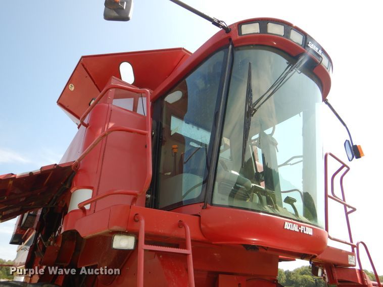 image for item DD6351 2006 Case IH 2377 Axial-Flow Hillco Sidehill RWA combine