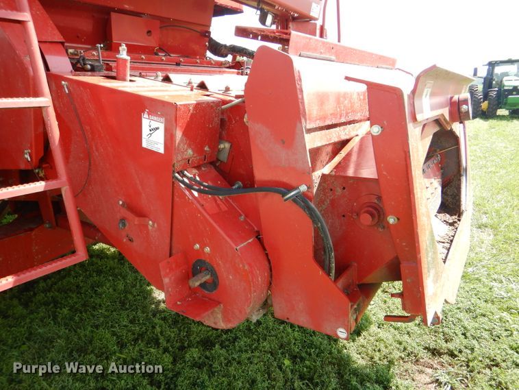 image for item DD6351 2006 Case IH 2377 Axial-Flow Hillco Sidehill RWA combine