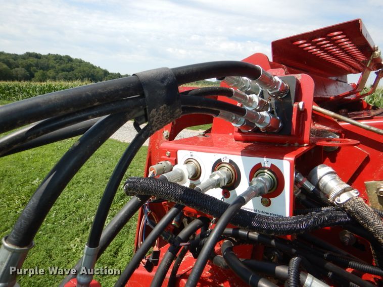 image for item DD6351 2006 Case IH 2377 Axial-Flow Hillco Sidehill RWA combine