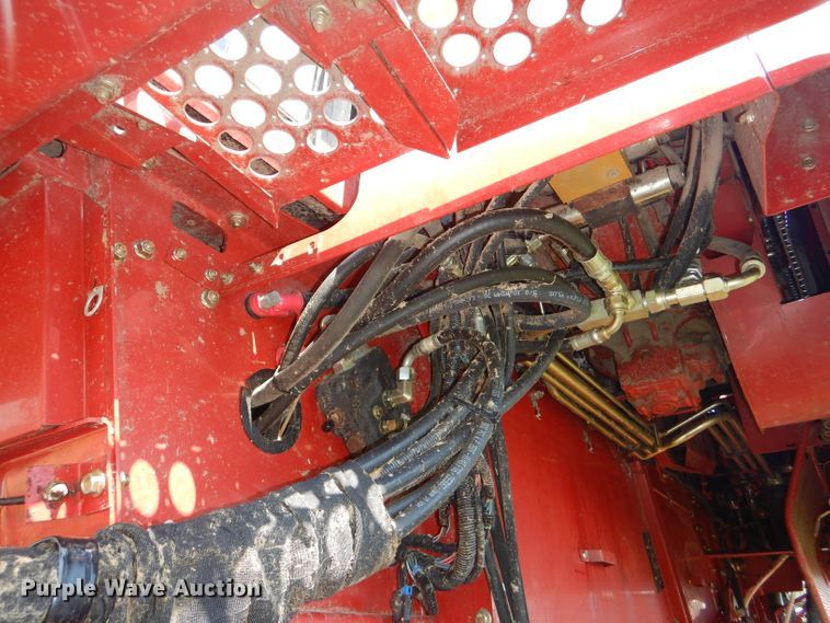 image for item DD6351 2006 Case IH 2377 Axial-Flow Hillco Sidehill RWA combine