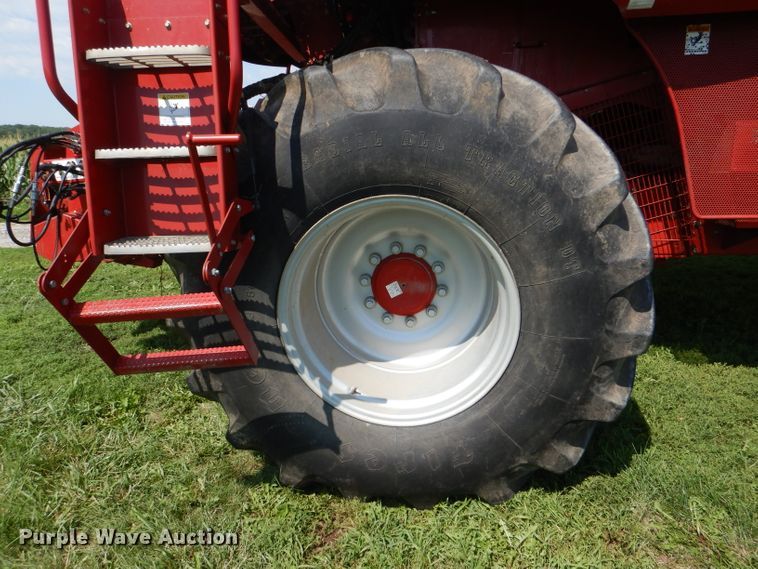 image for item DD6351 2006 Case IH 2377 Axial-Flow Hillco Sidehill RWA combine