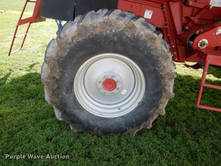 image for item DD6351 2006 Case IH 2377 Axial-Flow Hillco Sidehill RWA combine