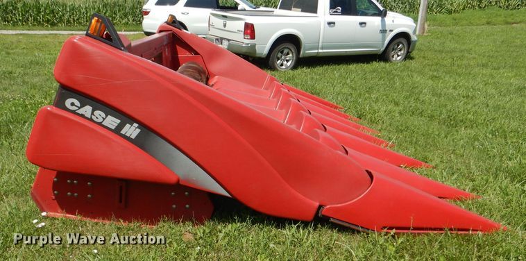 image for item DD6352 2002 Case IH 2206 corn head