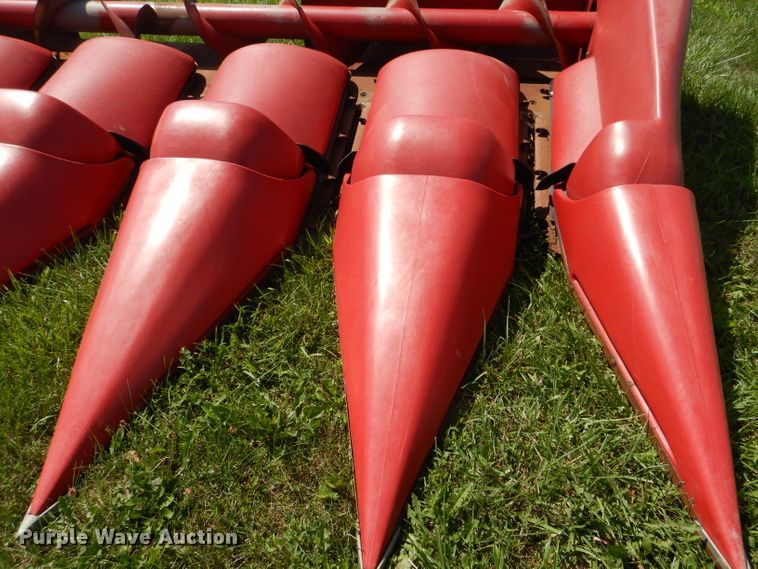 image for item DD6352 2002 Case IH 2206 corn head