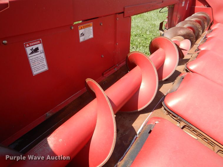 image for item DD6352 2002 Case IH 2206 corn head