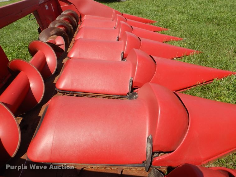 image for item DD6352 2002 Case IH 2206 corn head