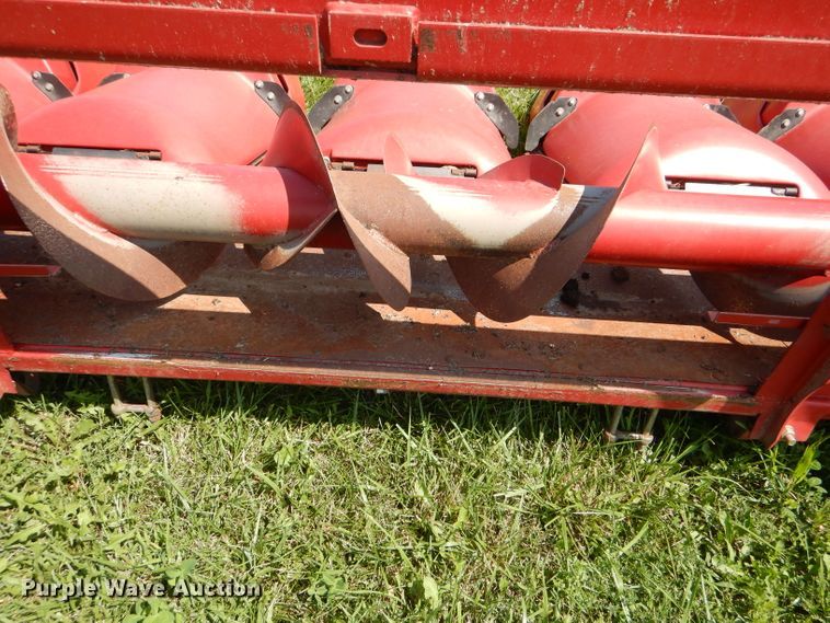 image for item DD6352 2002 Case IH 2206 corn head