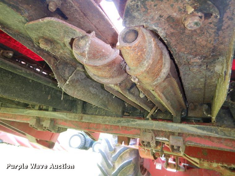 image for item DD6352 2002 Case IH 2206 corn head