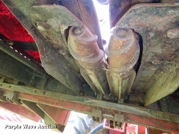 image for item DD6352 2002 Case IH 2206 corn head