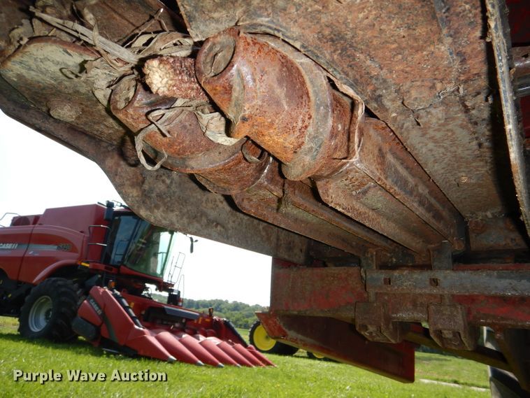 image for item DD6352 2002 Case IH 2206 corn head