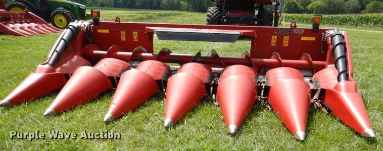 image for item DD6353 2014 Case IH 4406 corn head