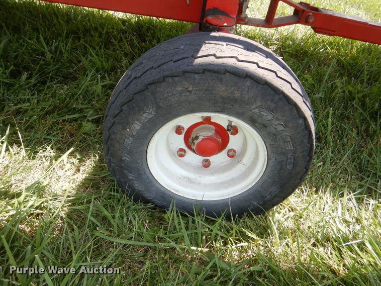 image for item DD6357 Unverferth HT25 header trailer