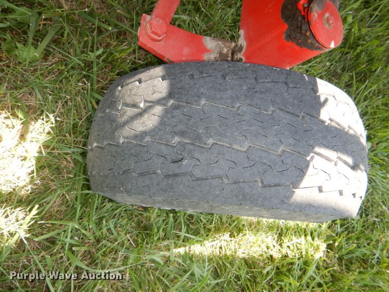 image for item DD6357 Unverferth HT25 header trailer