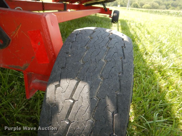 image for item DD6357 Unverferth HT25 header trailer