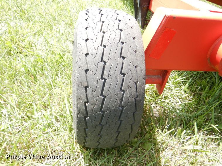 image for item DD6357 Unverferth HT25 header trailer