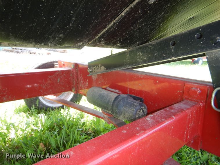 image for item DD6358 Unverferth HT25 header trailer