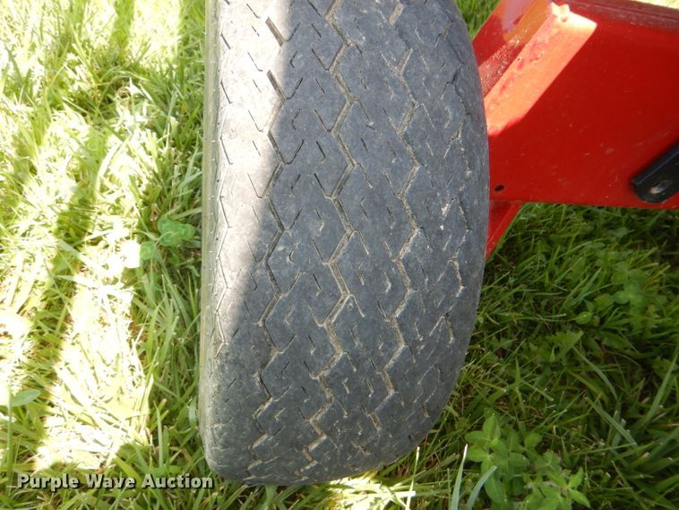 image for item DD6358 Unverferth HT25 header trailer