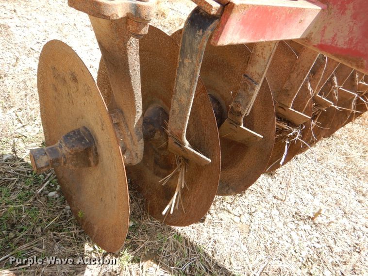 image for item DD6359 International 490 tandem disk