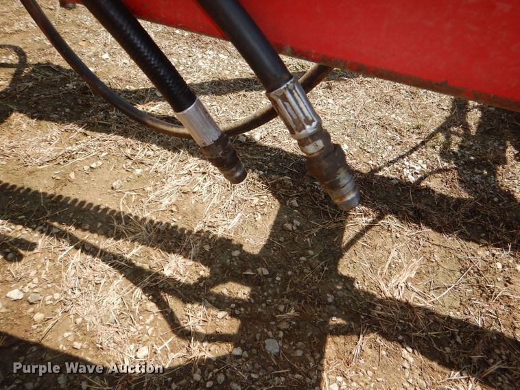 image for item DD6359 International 490 tandem disk