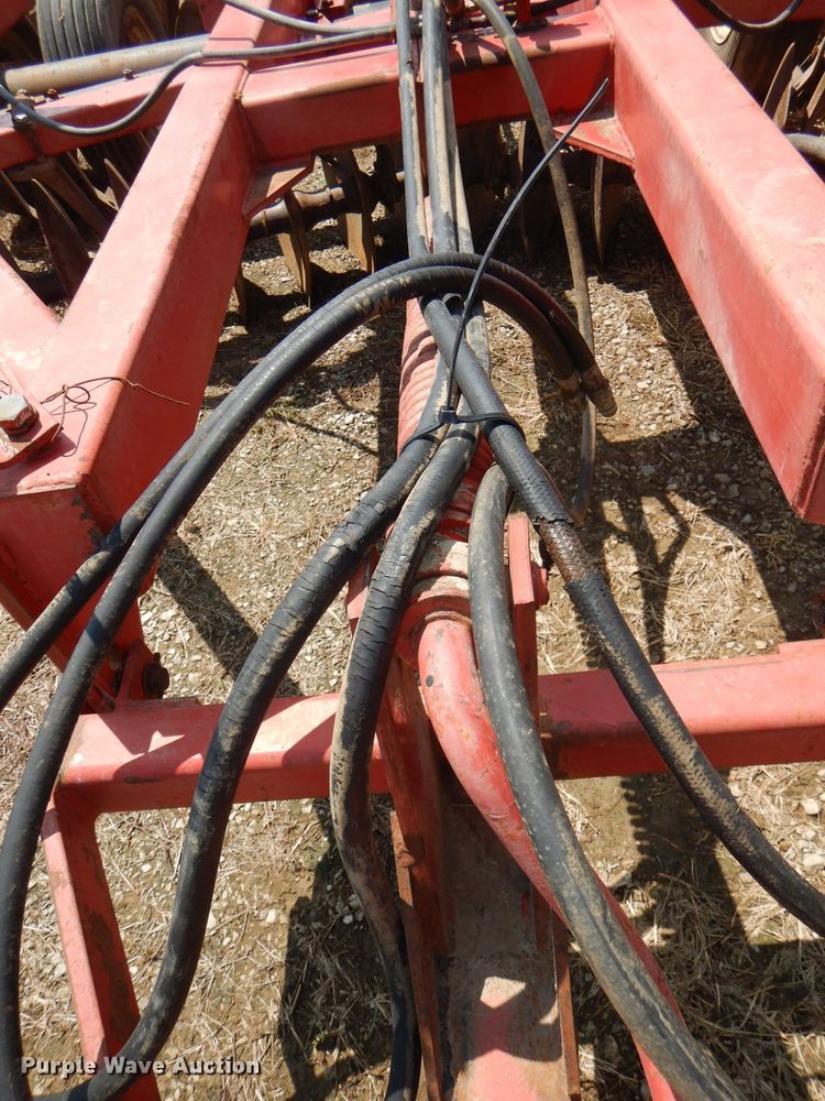 image for item DD6359 International 490 tandem disk