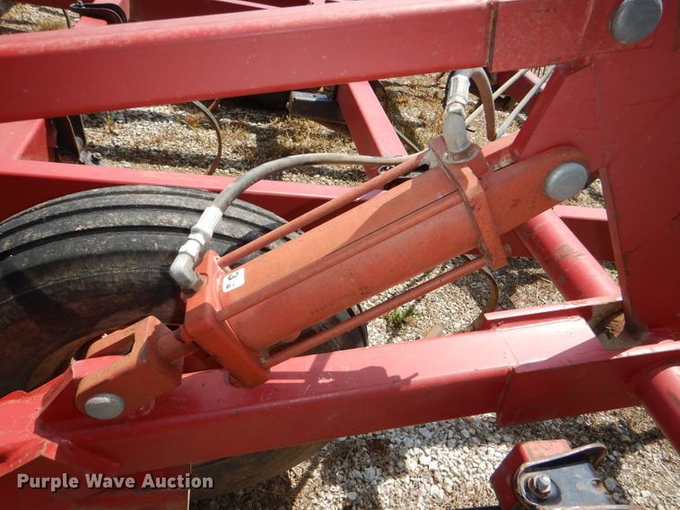 image for item DD6360 Case IH 4800 Vibrashank field cultivator
