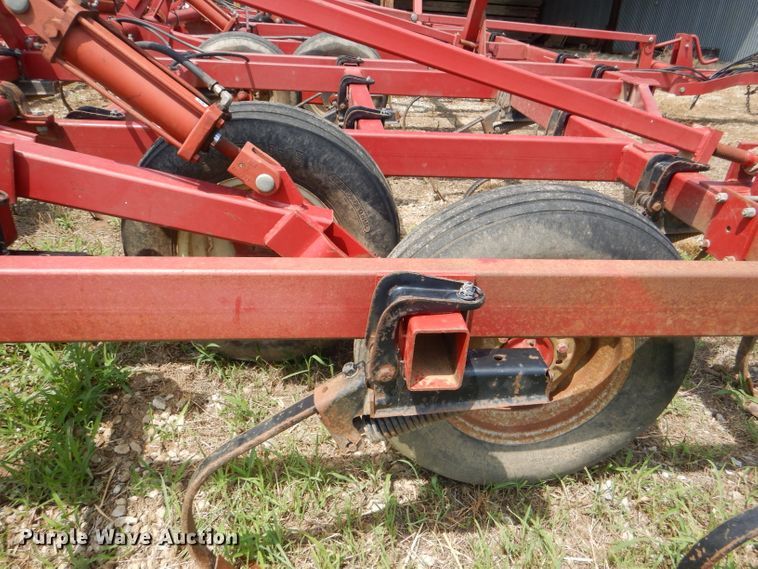 image for item DD6360 Case IH 4800 Vibrashank field cultivator