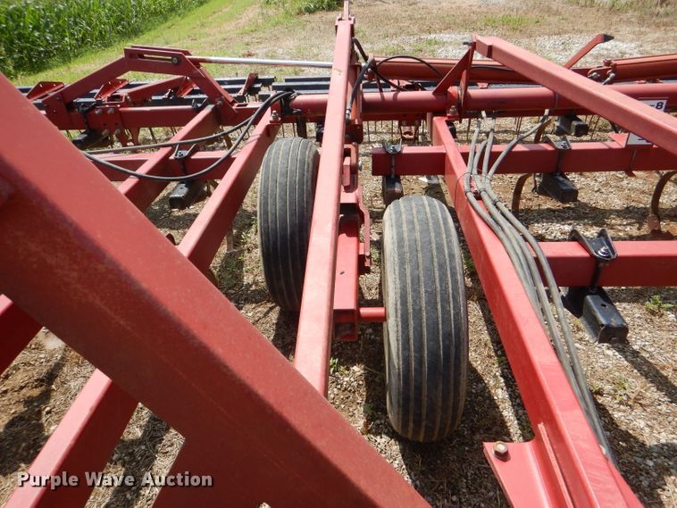 image for item DD6360 Case IH 4800 Vibrashank field cultivator