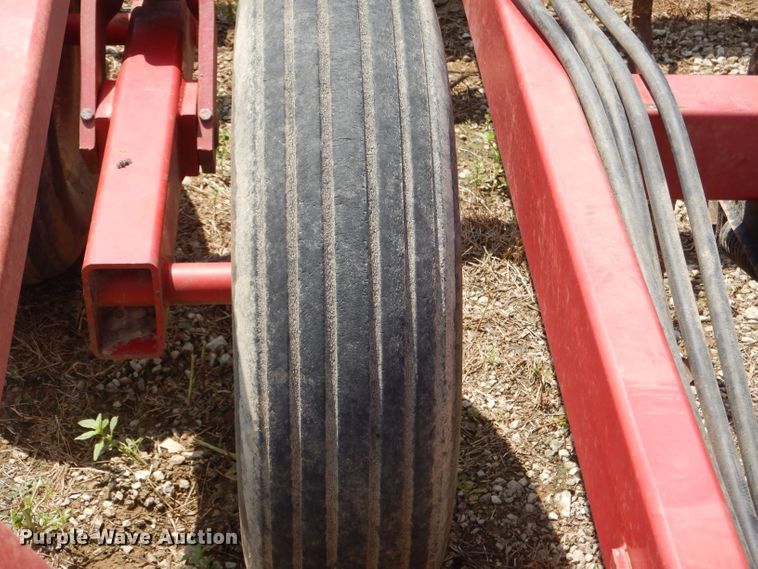 image for item DD6360 Case IH 4800 Vibrashank field cultivator