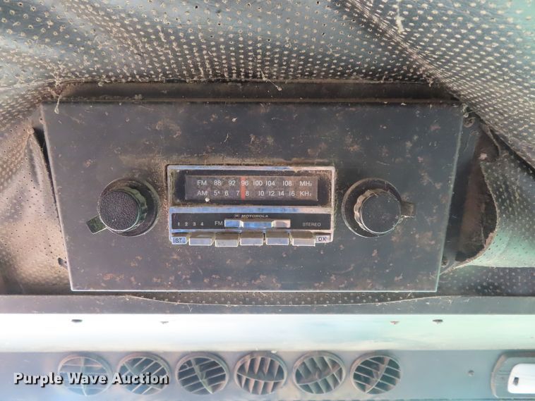 image for item DD6361 1978 International 1460 combine