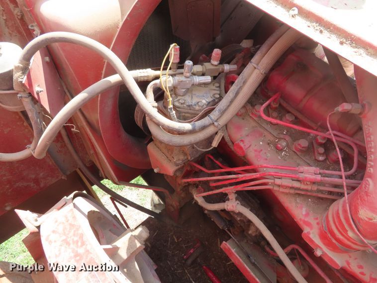 image for item DD6361 1978 International 1460 combine