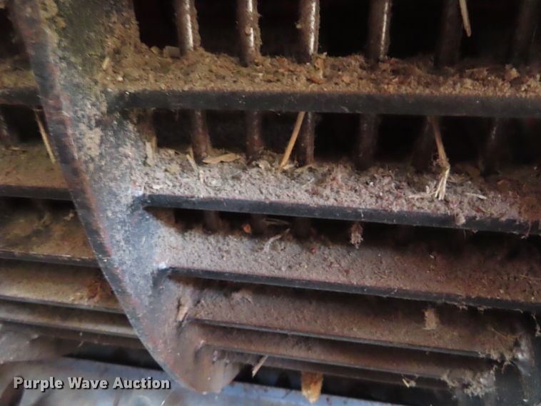 image for item DD6361 1978 International 1460 combine