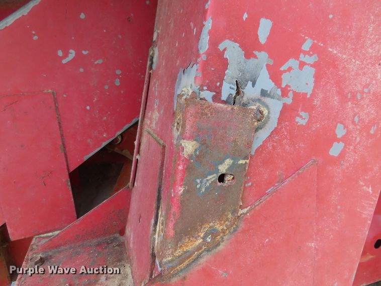 image for item DD6361 1978 International 1460 combine